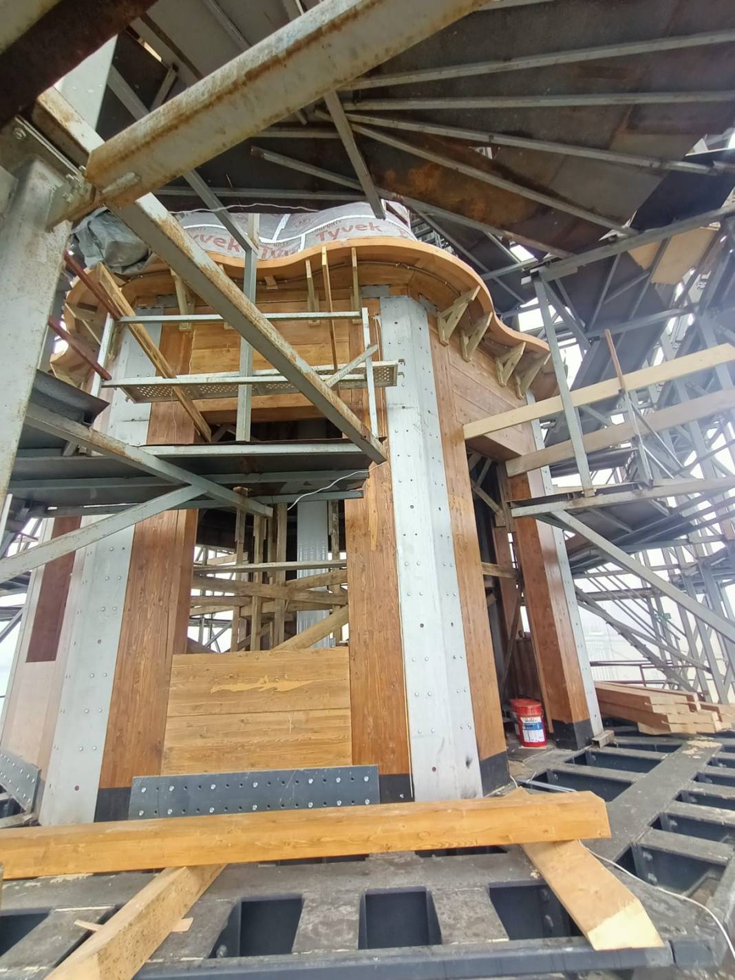 Kız Kulesi darmadağın olmuş! Son hali tartışma konusu oldu, işte restorasyonda son durum... 8